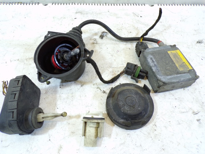 Unité de contrôle Droit Avant ZARNIK ZAPLONNIK Micro moteur OPEL OMEGA B