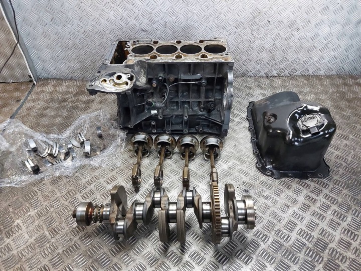 DOL Motore BLOK pistoni ALBERO MOTORE Coppa olio PANEWKI BMW E46 LIFT 316i N42B18A