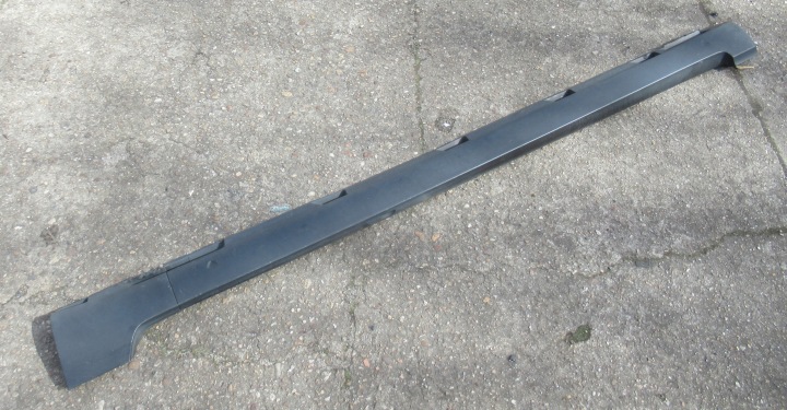 VW PASSAT B6 KOMBI 2.0 TDI 06R moulding cap threshold left 3C0853855B