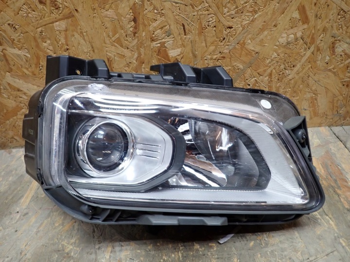 light right REFLEKTOR right HYUNDAI KONA axis 2017-2020R 92102-J9050