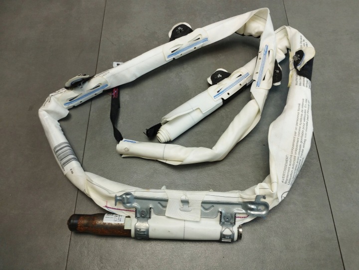 Mercedes-Benz B W246 W242 roof airbag right A2468601002