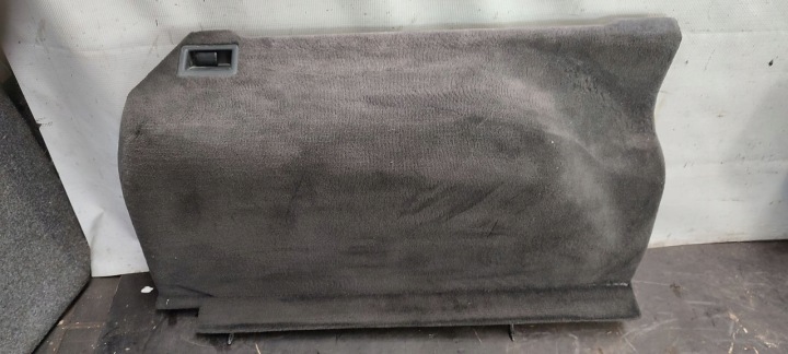 boot upholstery left Mercedes W124 2,2