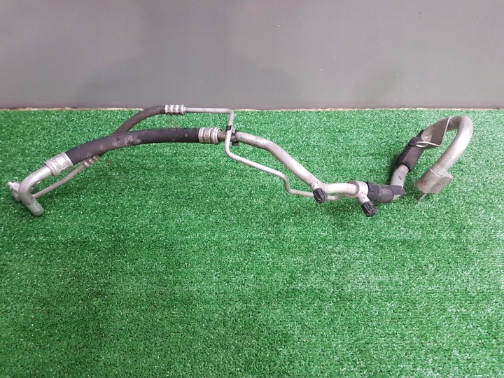wiring of the air conditioning MERCEDES-BENZ C KLASA W205 A2058301600