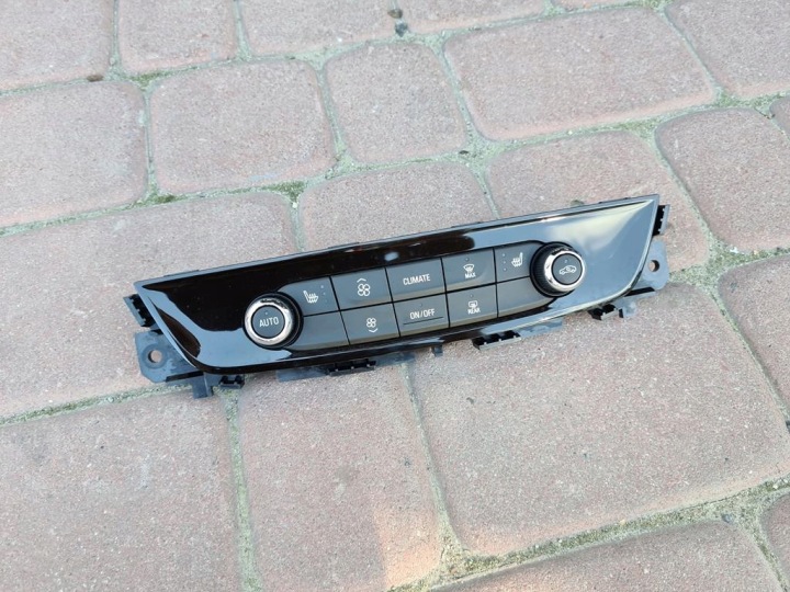 upravljačka rešetka ventilacije Opel Insignia B 39177121