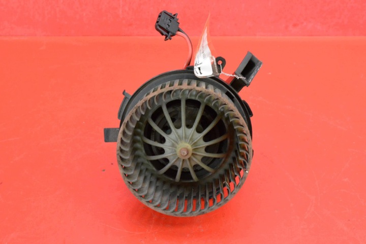 Réchauffement Ventilateur Bouches buses EU 8K1820021 AUDI A4 B8 2.0 TDI 136 KM 07-11
