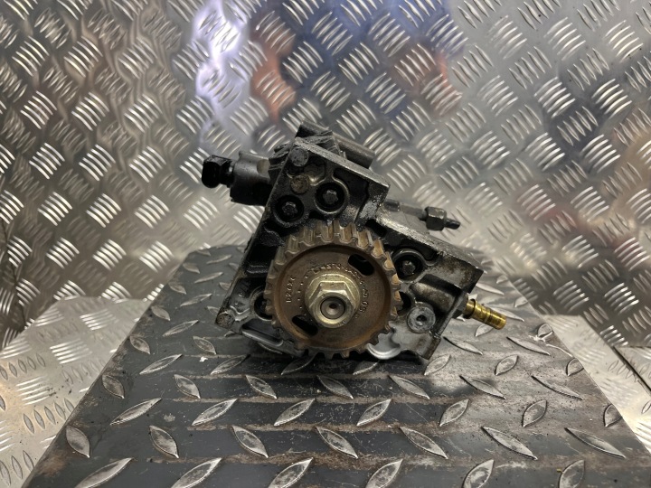 Pompe d’injection PEUGEOT 607 4S7Q-9B395-AJ