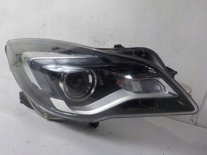 OPEL INSIGNIA A LIFT Licht rechts vorne vorne 1LL011165-14 UK