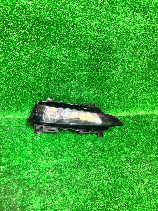 fendinebbia Destra SKODA SCALA