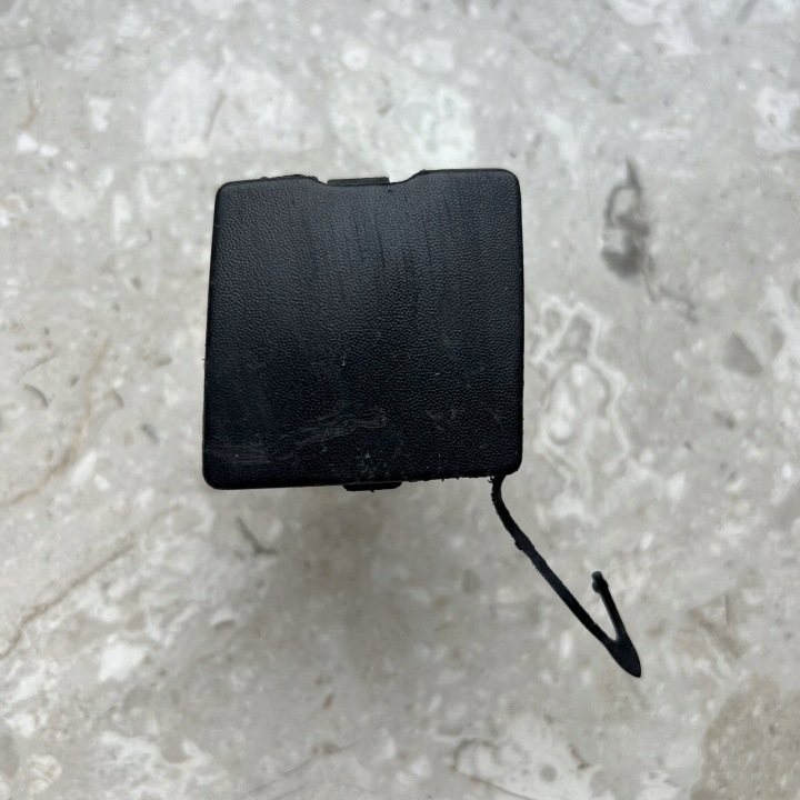 CITROEN C5 und LIFT 04-08 Sedan Abschleppöse Kugelkopf Stoßstange heck 9650475277