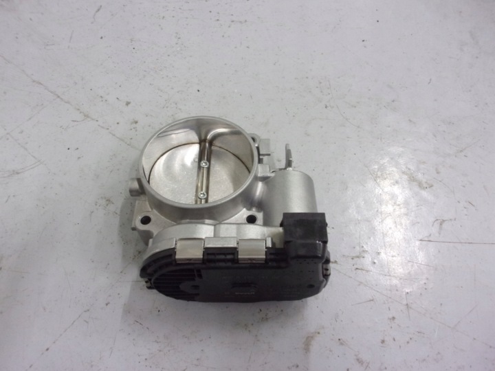 MERCEDES W211 E211 E 63 AMG M156 throttle flap A1561410225