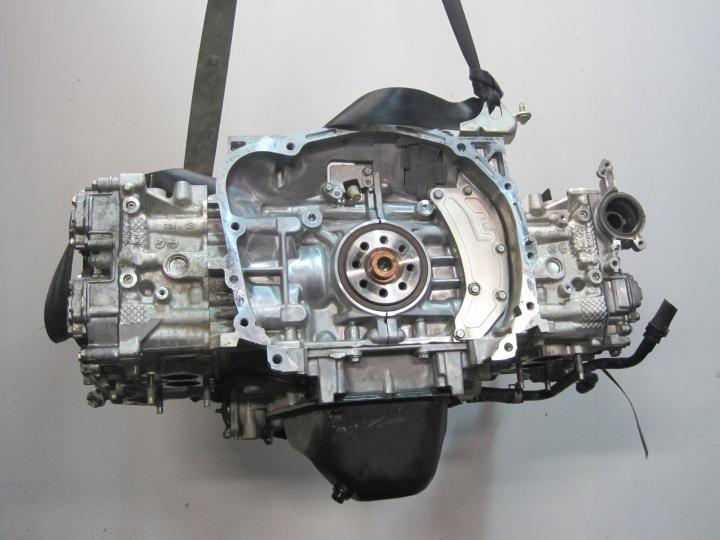 motor MOTOR stup SUBARU FORESTER 2.0 i HYBRYDA FB20