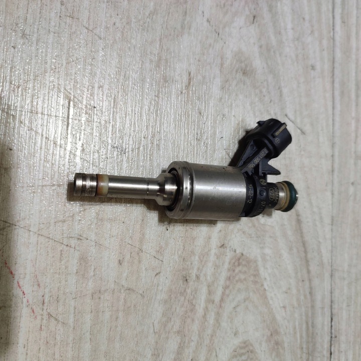 Injecteur Suzuki Vitara (LY) 0261500568