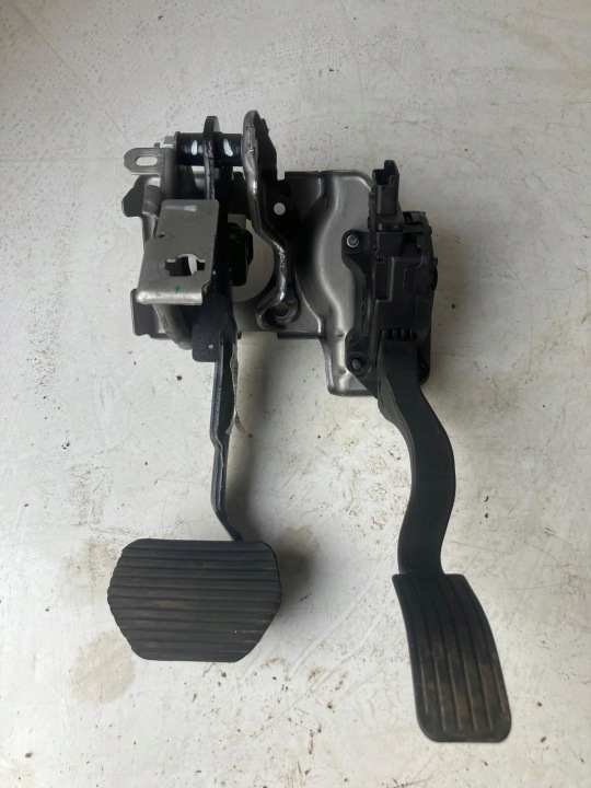 pedale GAZ kočnica CITROEN C3 III AUTOMAT 9671433780