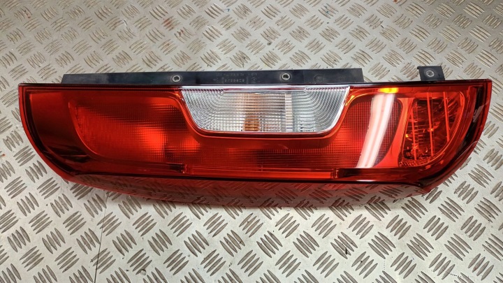light rear left below KLAPE FIAT DOBLO II LIFT 2014R->