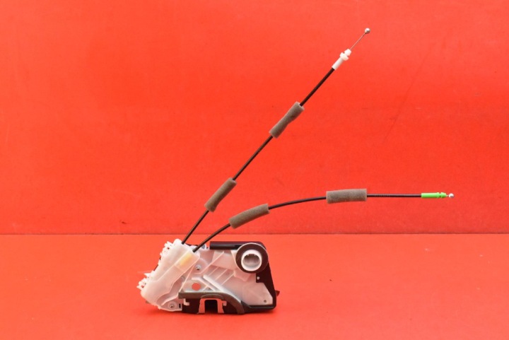 de la Serrure Portière Droite Avant Avant EU M73-19430-M6 TOYOTA YARIS CROSS 20-25
