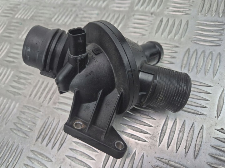 poklopac termostata BMW X1 E84 xDrive 20i N20 6371059