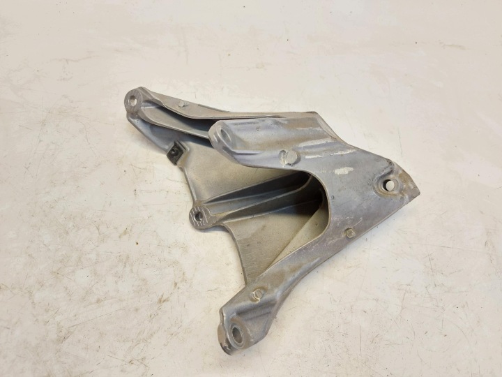 Audi Q8 E-TRON SportBack 4KE holder holder of the engine left oryg 4ke199307m