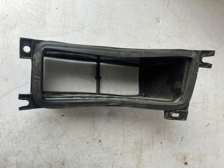 Tubo d’ingresso Dell’aria Sotto finestrino Destra TESLA MODEL S 1046211