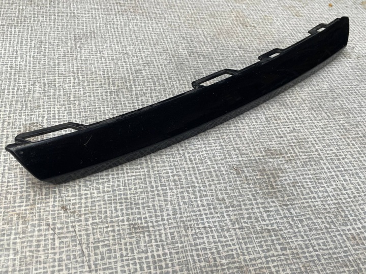 Leiste Schutzleiste der Stoßstange vorne vorne VOLKSWAGEN TIGUAN 5NA853102B @M
