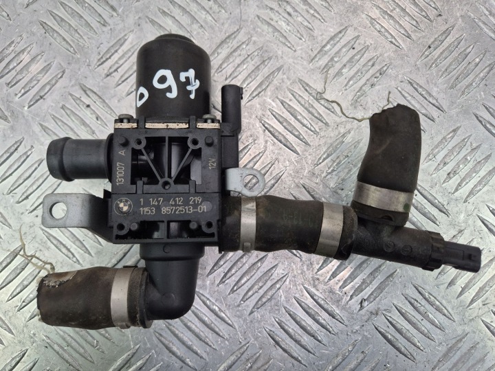 valve of the heating BMW X3 F25 20d 8572513 N47D20C