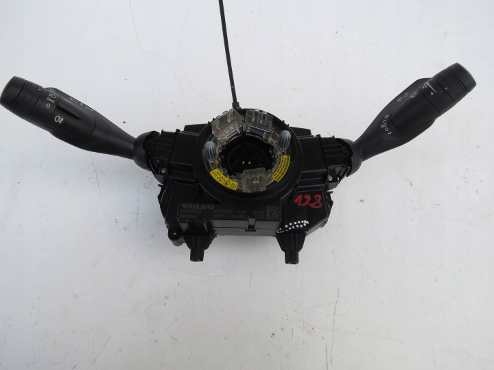 MANETKA ring switch ZAESPOLONY VOLVO S90 2.0 V90 31674100