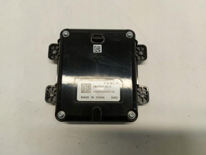TESLA MODEL 3 LIFT 2024 HIGHLAND Bedienteil modul USB