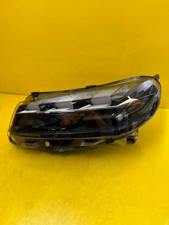 Feux phare Gauche Avant Peugeot Traveller III Lift 2023 - Full Led 9847209080
