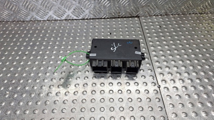 module control unit HAKA A1669000301 MERCEDES ML W166 W463