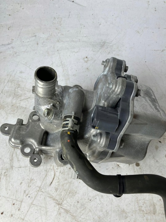 Pompe eau moteur auxiliaire CLIO V HYBRYDA E-TECH 11061-4PM0A