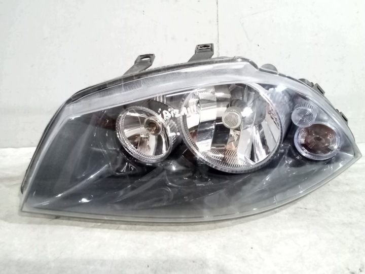 Seat Ibiza III 3 světlo levá předek přední