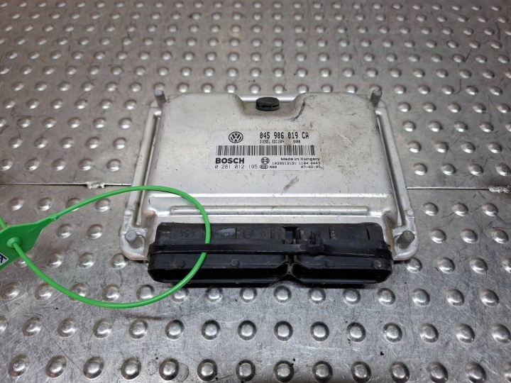 Computer Bedienteil DES MOTORS 045906019CA 0281012195 VW POLO IV 1.4 TDI