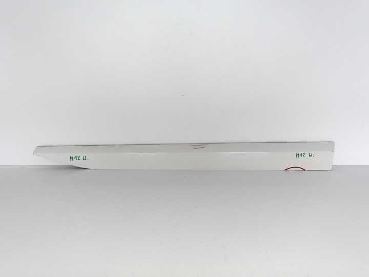 SKODA SUPERB III 3V0 15-23 moulding door PRZEDNICH right