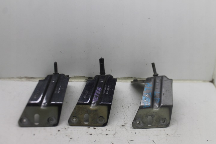 console bearing holder of a fender right front 5P0821135 SEAT