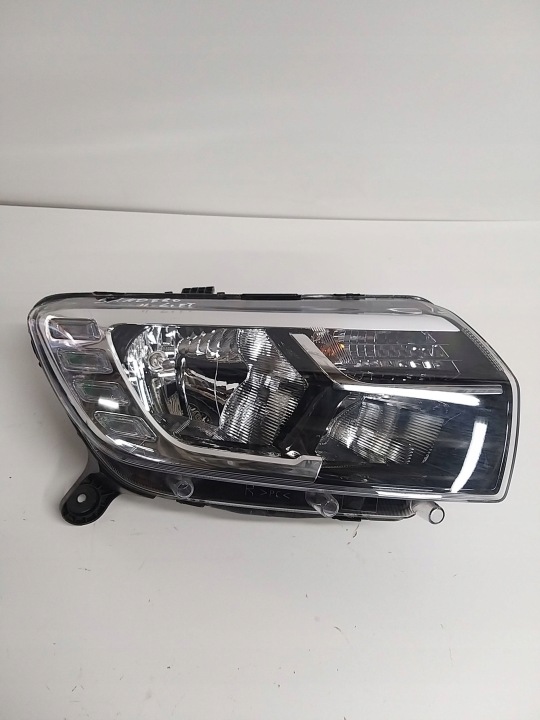 DACIA SANDERO II LOGAN II Feux phare Droite Avant Avant LIFT 17R