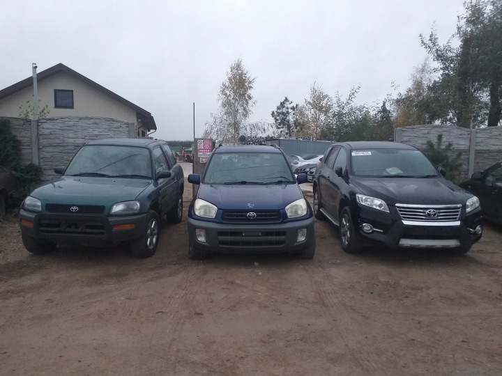 Toyota Rav4 II XA20 sedile posteriore 3D 8