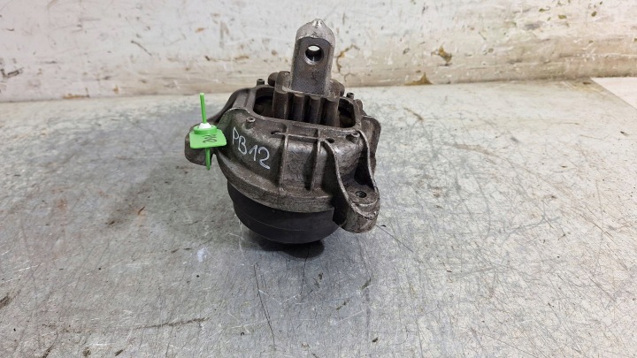 Supporti motore usato sinistra 6868301 BMW F10 F11 LCI N47