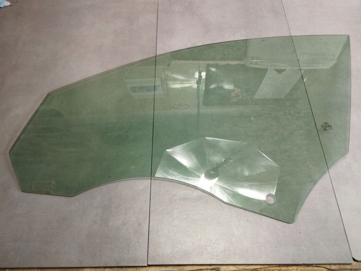 Audi A5 Sportback 8TA 2015 OKNO ľavá predok