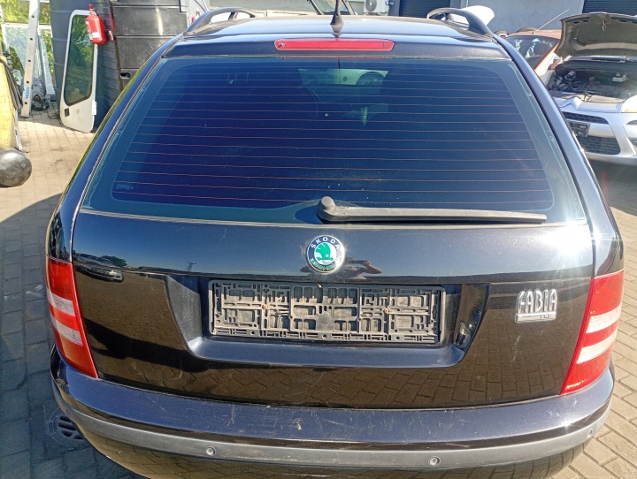 heckklappe kofferraumdeckel Kofferraum hinten heck Skoda Fabia und 1 FL KOMBI 05-07 kod lakieru 9901