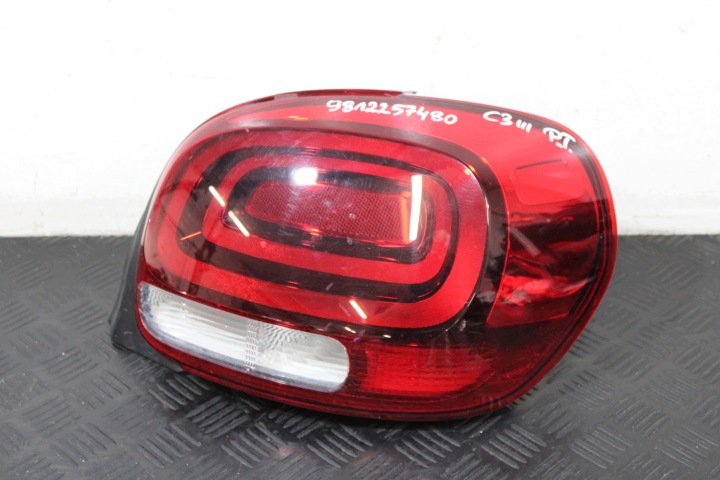 svetlo pravý zadok 9812257480 CITROEN C3 III 3