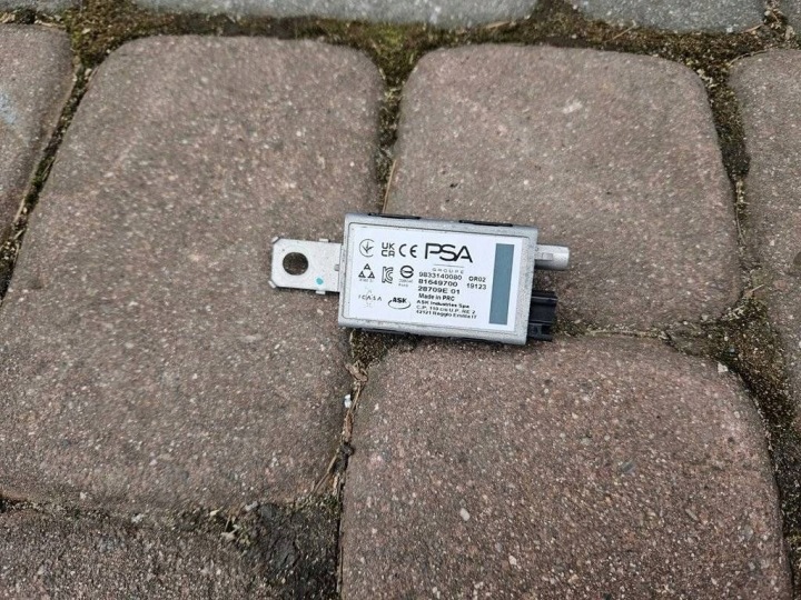 Module Amplificateur anteny Antenne radia OPEL ASTRA L 6 VI 9833140080