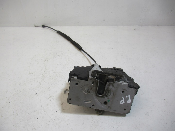 de la Serrure Portière Droite Avant FIAT GRANDE PUNTO 55701964