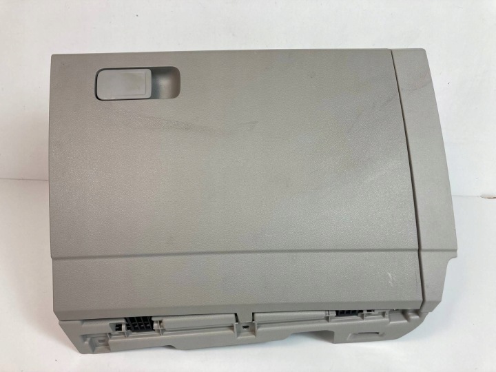 VW JETTA VII A7 USA passenger compartment of the dashboard 17B857097A
