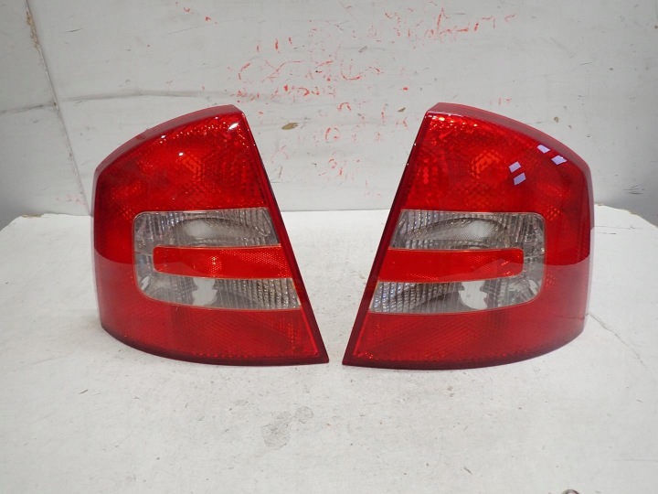 Licht heck hinten links SKODA OCTAVIA II 2004-2008 Sedan 1Z5945095A