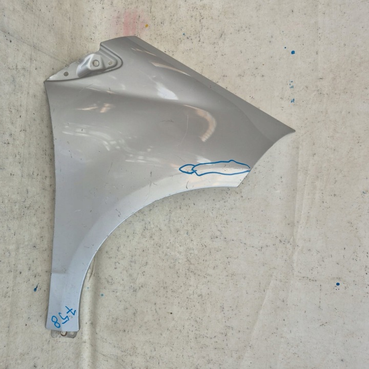 MERCEDES A-KLASA II 2 W169 04-12 fender front front right