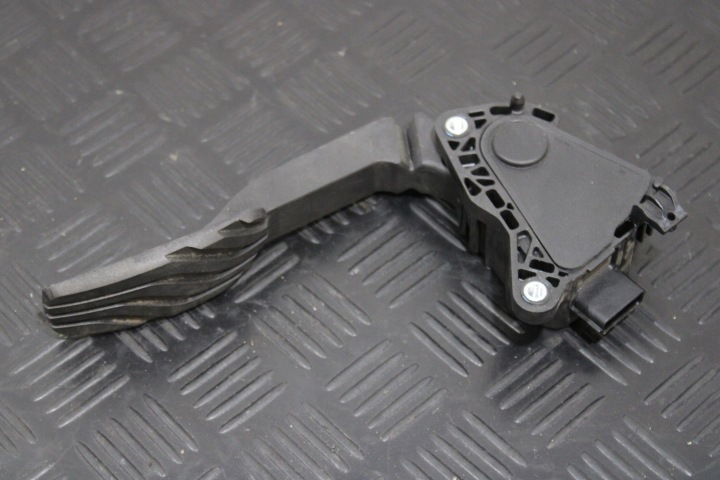 Gaspedal 18002-6PE0B NISSAN JUKE II 2 F16 LIFT