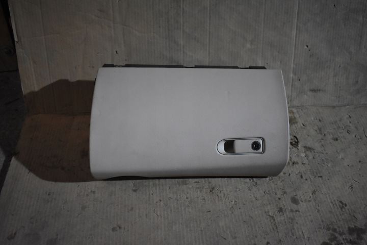 passenger compartment of the passenger MERCEDES W205 W253 1