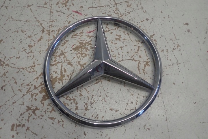 EMBLEMAT LOGO MERCEDES G-KLASA W463 A0008179500