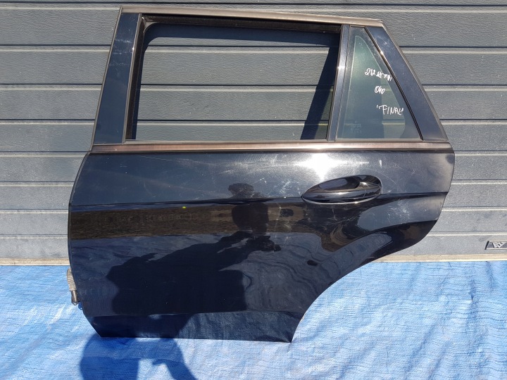 ajtó bal far MERCEDES W212 KOMBI C040 040