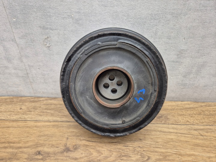 BMW F01 F07 F30 F10 F12 F25 F32 3.0D N57 pulley TLUMIK DRGAN 8515002