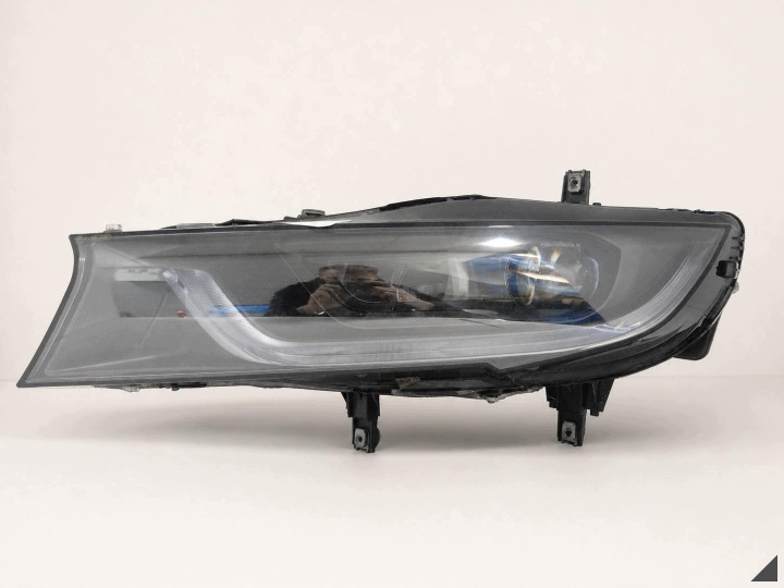 BMW i8 I12 I15 14- light FULL LED + MODULY front left dismantling EUROPA